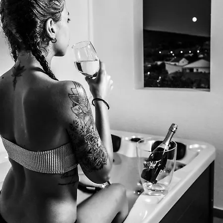 Mr & Mrs K Bianco イン ポトス