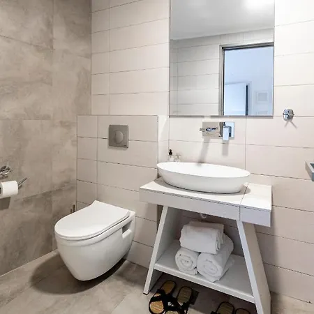 Mr & Mrs K Bianco * ポトス