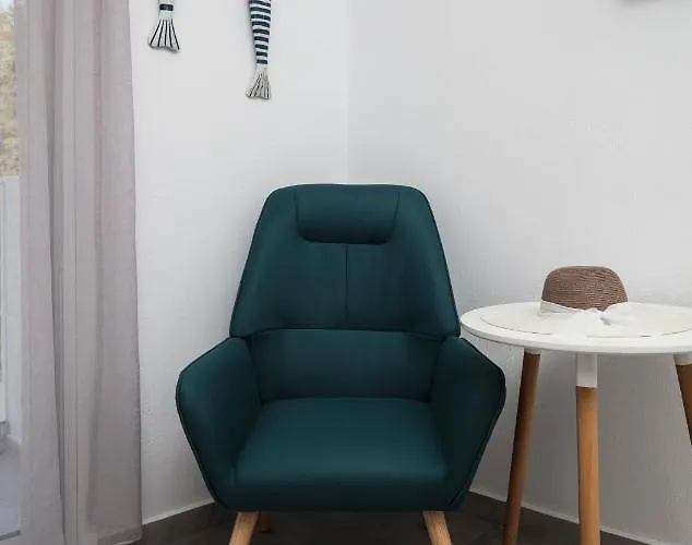 Mr & Mrs K Bianco 宾馆 *