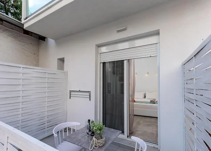 宾馆 Mr & Mrs K Bianco